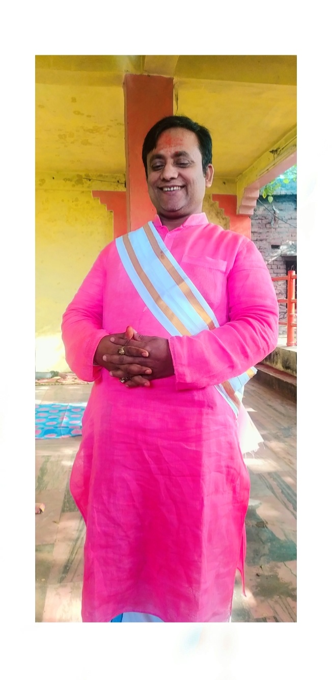 A supplied portrait in pink traditional clothing